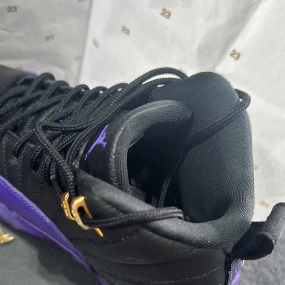 Jordan Boys 3.5Y Shoes Black and Purple - Picture 4 of 7
